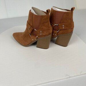 Women's Bootie YOKI Ankle Boots Goldie Harness Bootie Size 7 Muriel Rust New